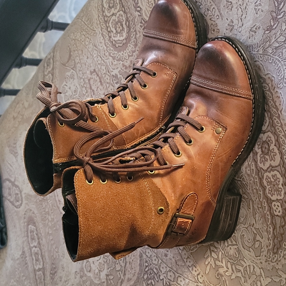 Taos boots
